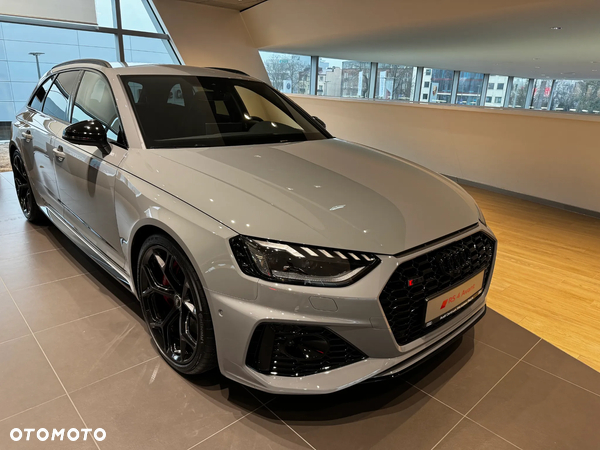 Audi RS4 TFSI Quattro Tiptronic - 4