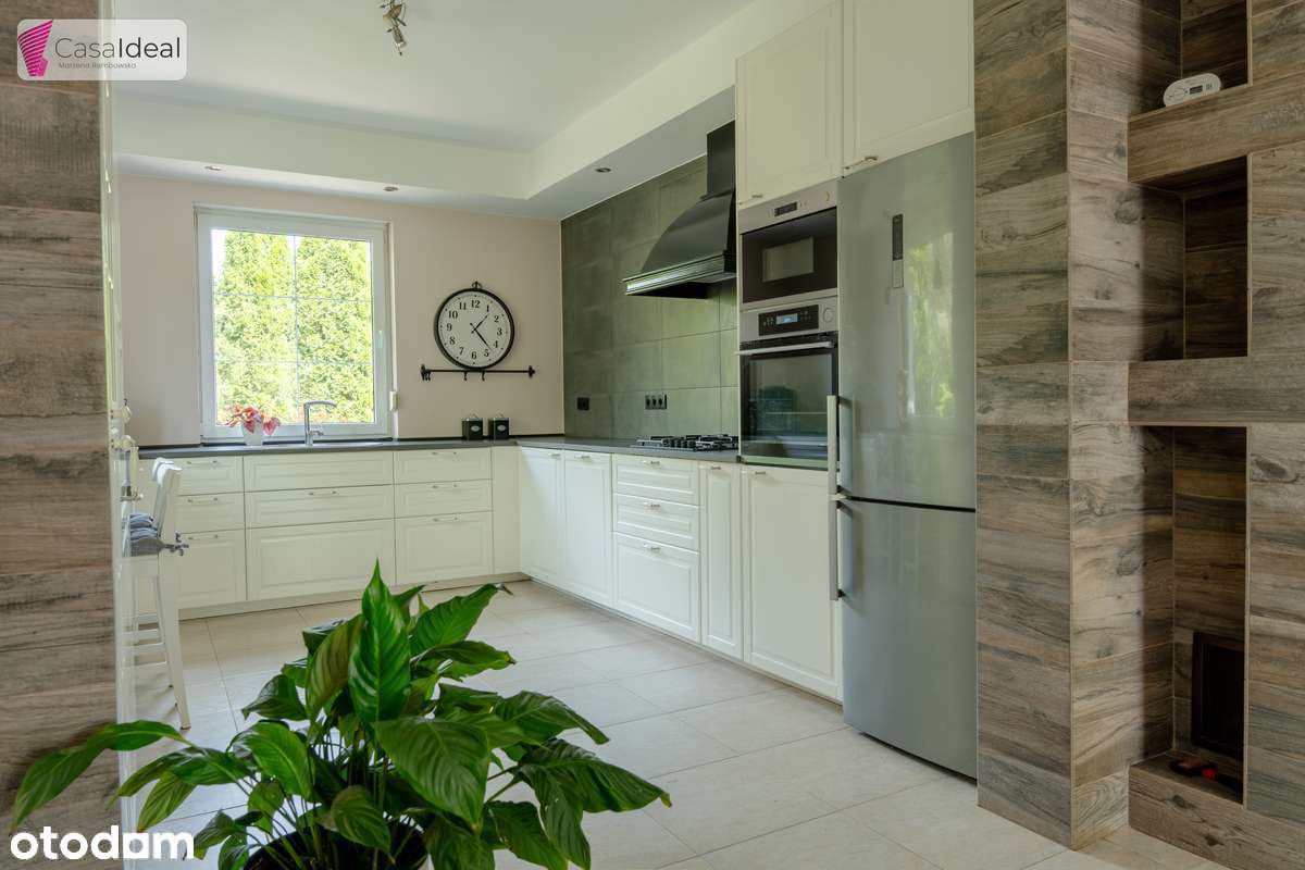 Na sprzedaż, przestronny dom z ogrodem i garażem !-0