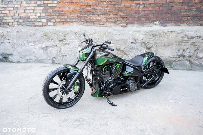 Harley-Davidson FXSB Breakout - 4