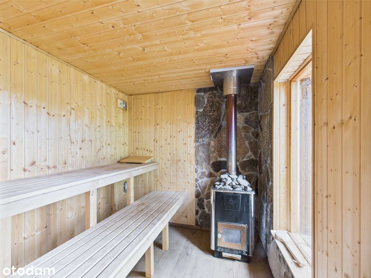 Dworek z 1892r nad jeziorem / + budynek gospodarczy / sauna / garaż-16