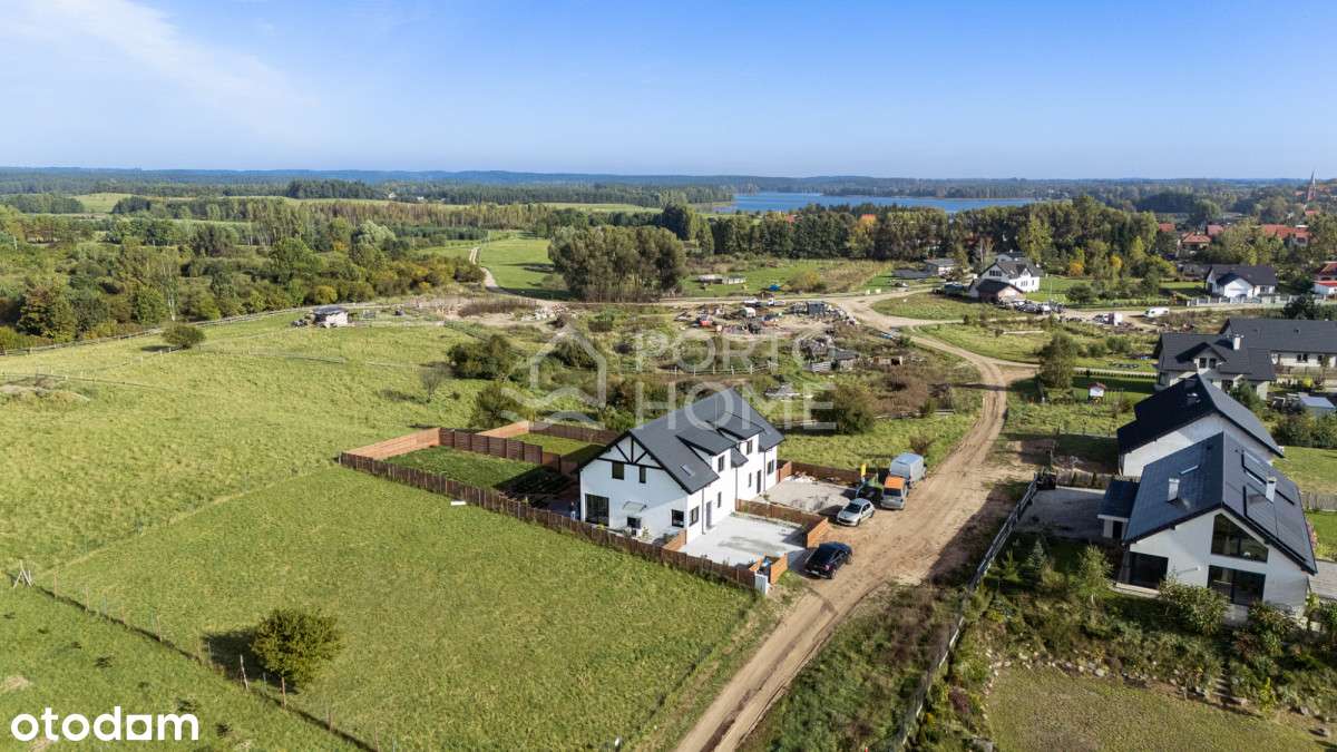 Nowoczesny, energooszczędny dom wolnostojący-17