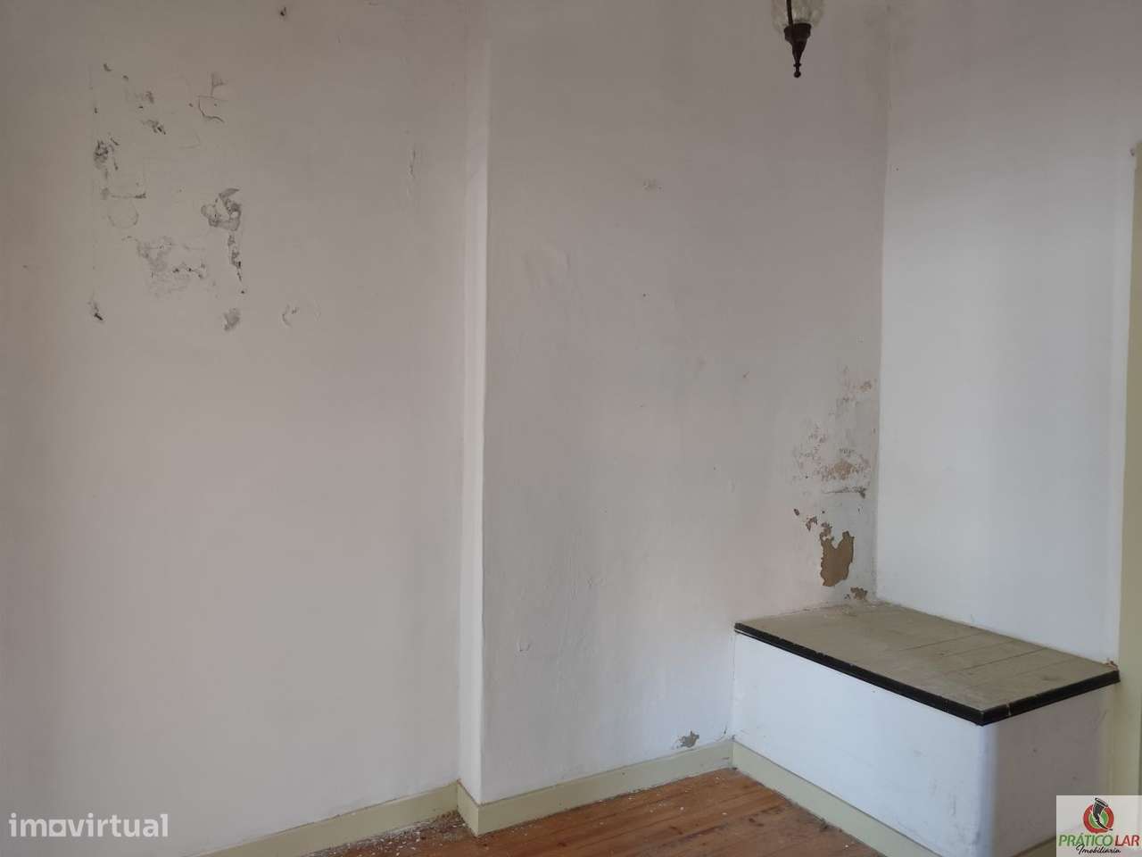 Moradia para restauro no centro na Zona Histórica de Vera Cruz-12