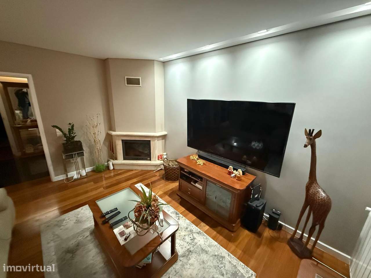 T2  Arrendamento,  155 m² em Prédio de Referência no Centro de Valongo - Grande imagem: 4/23