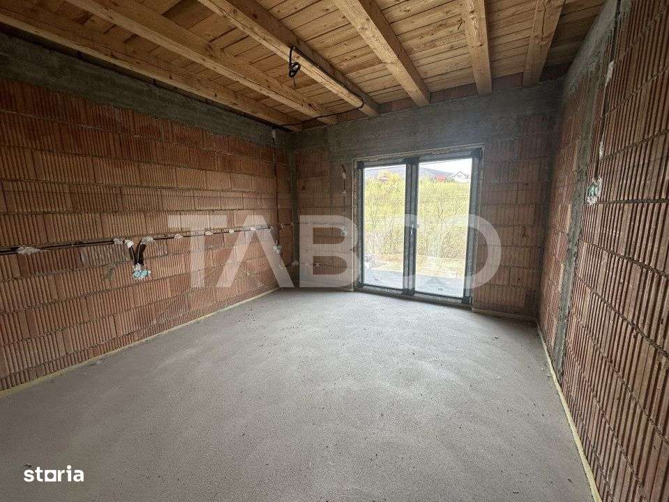 Casa individuala cu 4 camere 2 bai  – 500 mp teren 2 terase carport - Imagine principală: 5/10