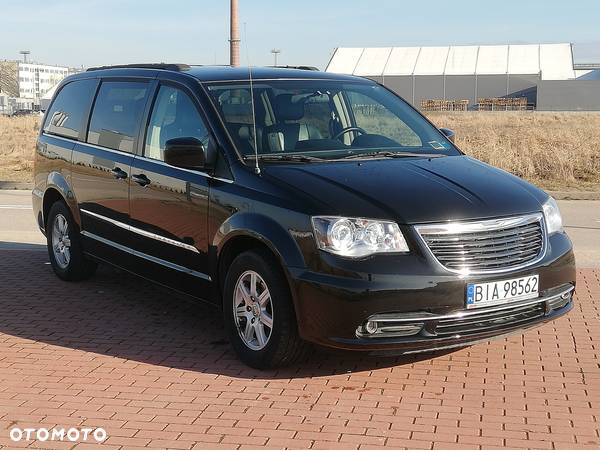 Chrysler Town & Country 3.6 Touring - 12