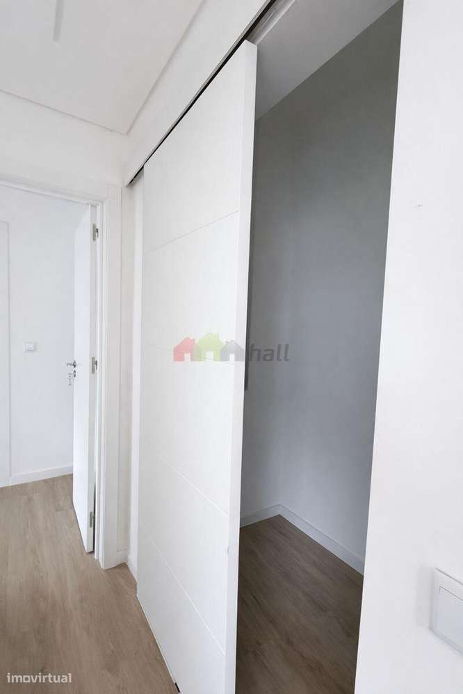 Apartamento T4 totalmente remodelado | Av. Afonso Henriques – Barreiro-5