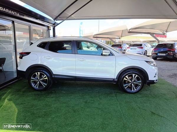 Nissan Qashqai 1.5 dCi N-Connecta J18 - 2