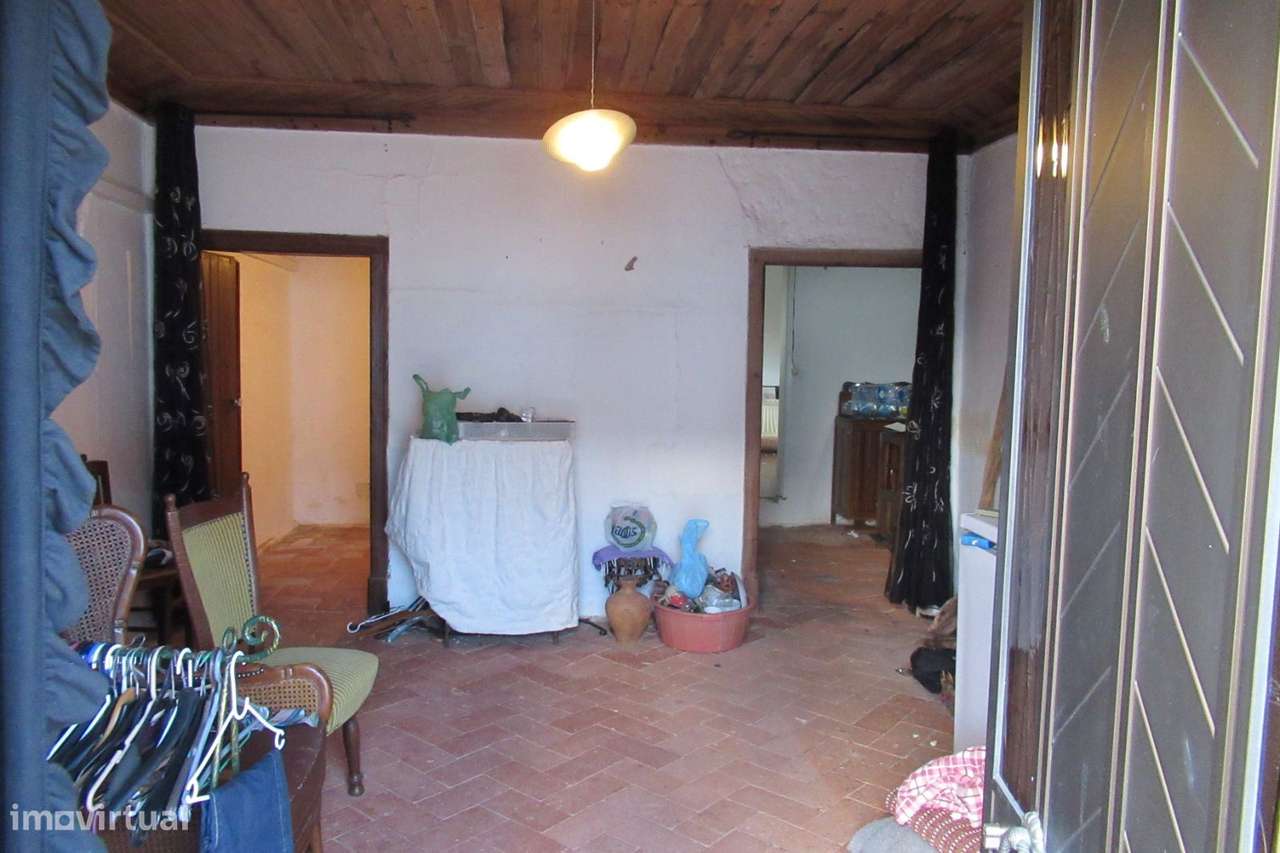 MORADIA TÉRREA. - Grande imagem: 2/19