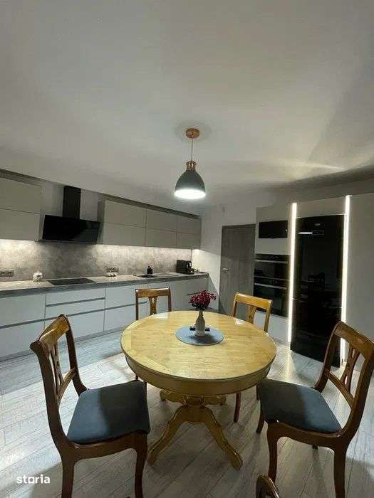 Unirii - Casa 5 camere - Strada Constantin Hagi Stoian - Imagine principală: 3/5