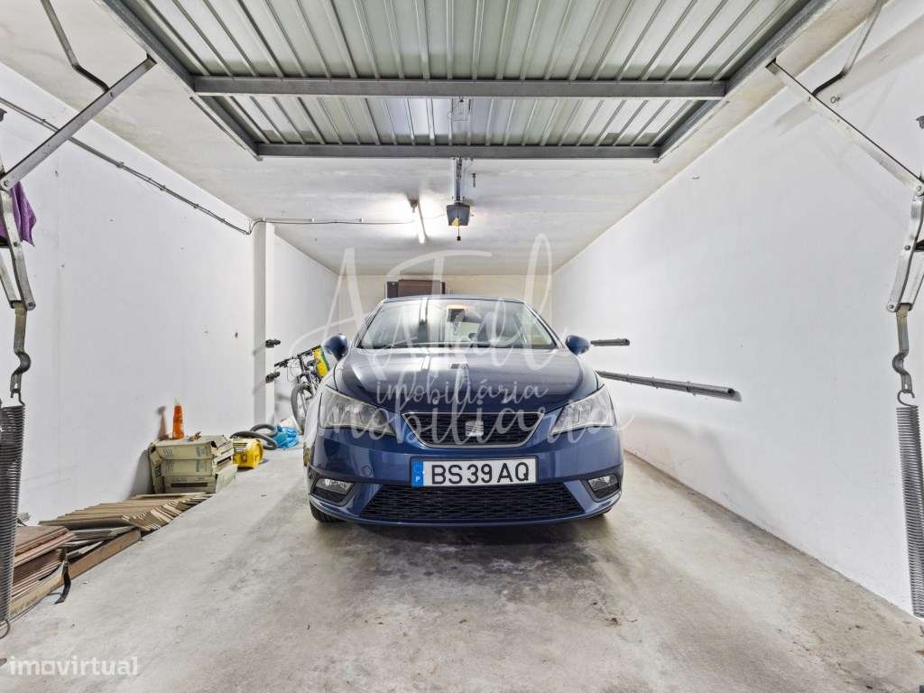 Duplex T5 no centro de Ponte de Lima com terraço panorâmico e 2 gar...-46