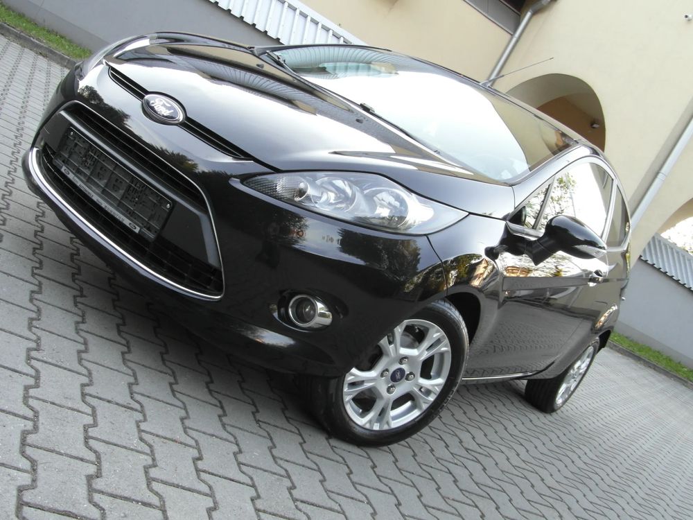 Ford Fiesta Mk7 1.25 Champions Edition 2012
