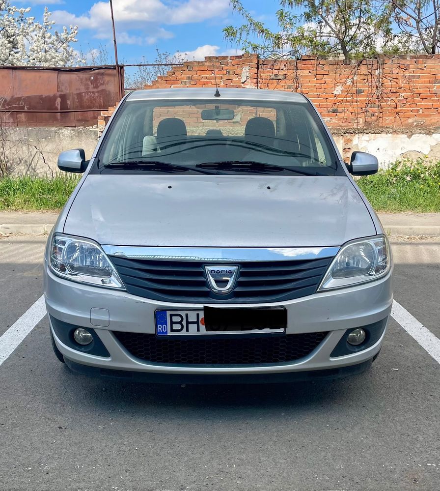 Dacia Logan I [2004 - 2012] 1.2 2012