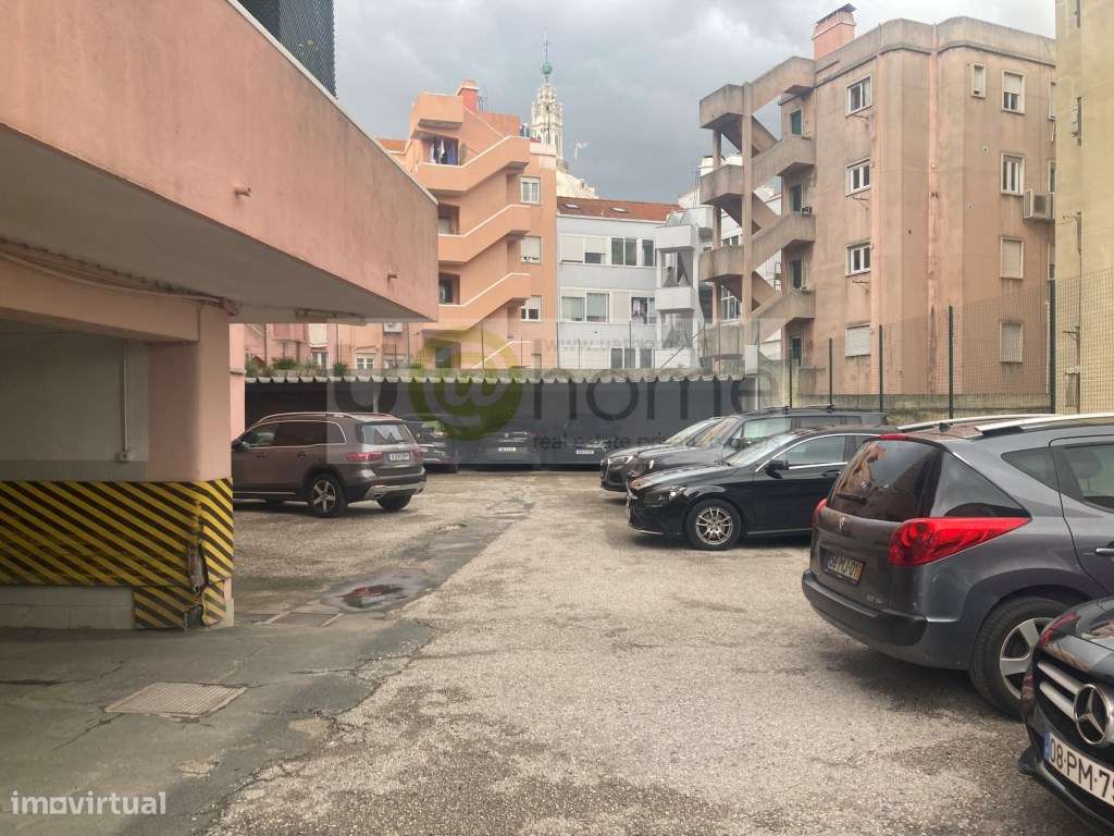 Apartamento T4+ 1 na Lapa-44