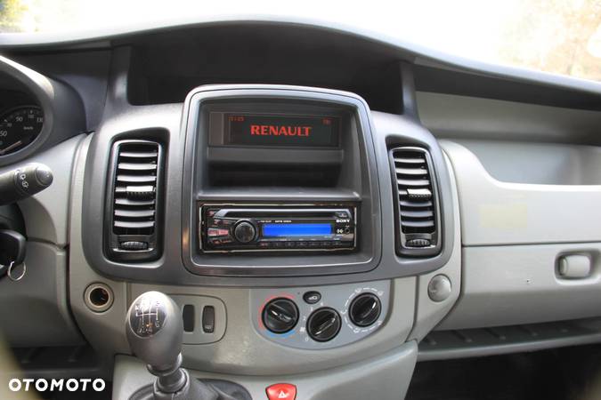 Renault Trafic - 12