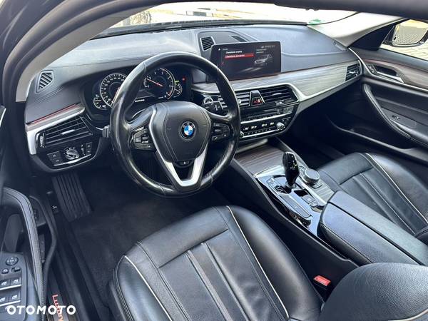 BMW Seria 5 520d Luxury Line - 13