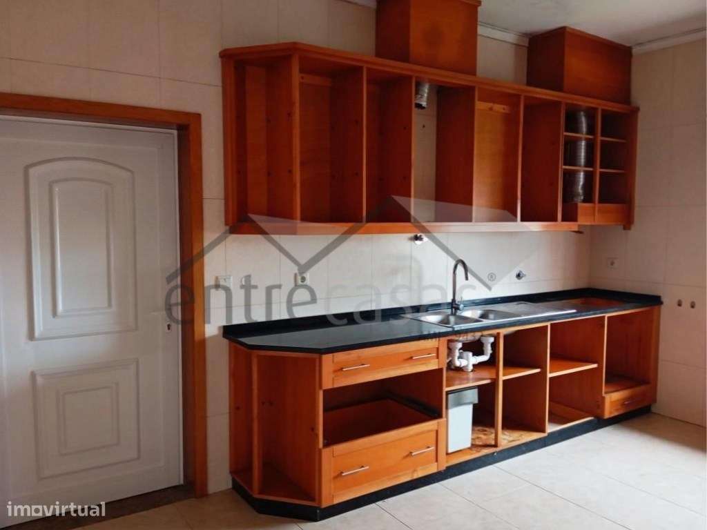 Moradia Familiar T3 em Santo Tirso - Grande imagem: 5/11