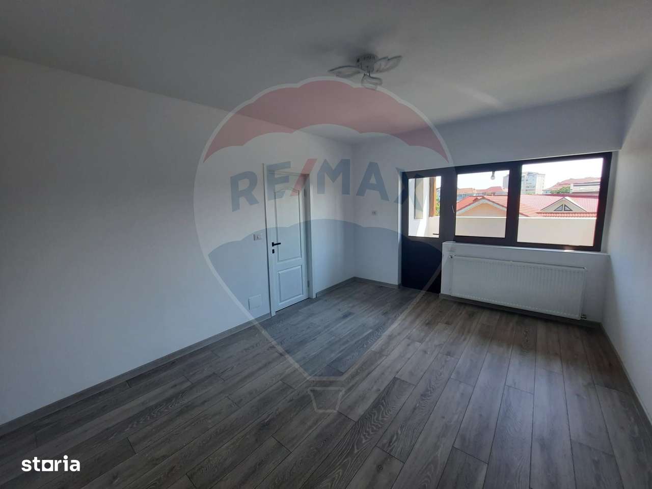 Apartament cu 3 camere NOU(cel mai mic pret/mp + parcare gratuita) - Imagine principală: 4/9