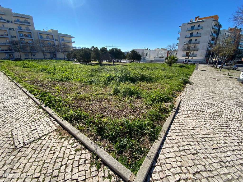 Lote de terreno urbano para construção de 23 fogos + 1 loja, Loulé,... - Grande imagem: 4/5