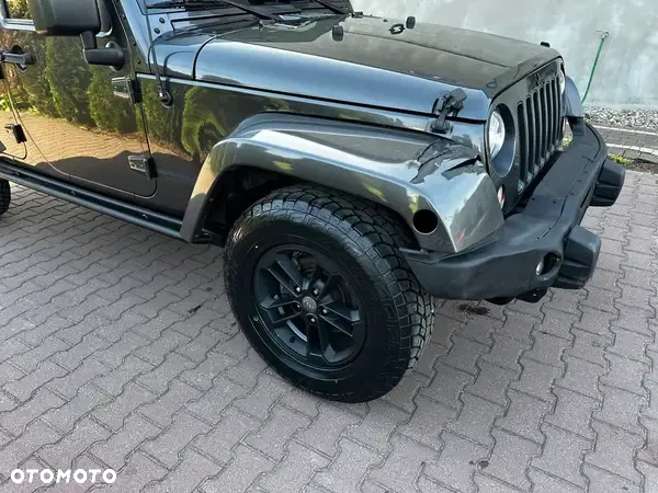 Jeep Wrangler 3.6 Unlim Sahara - 17