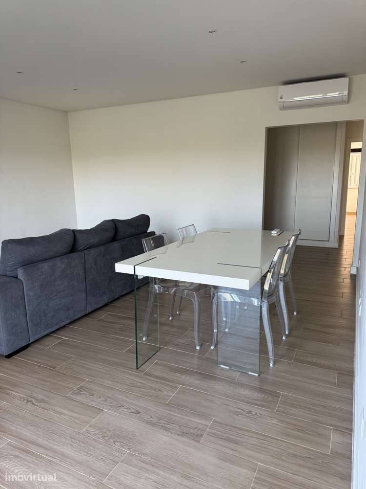 Apartamento T2 Como Novo - Grande imagem: 4/25