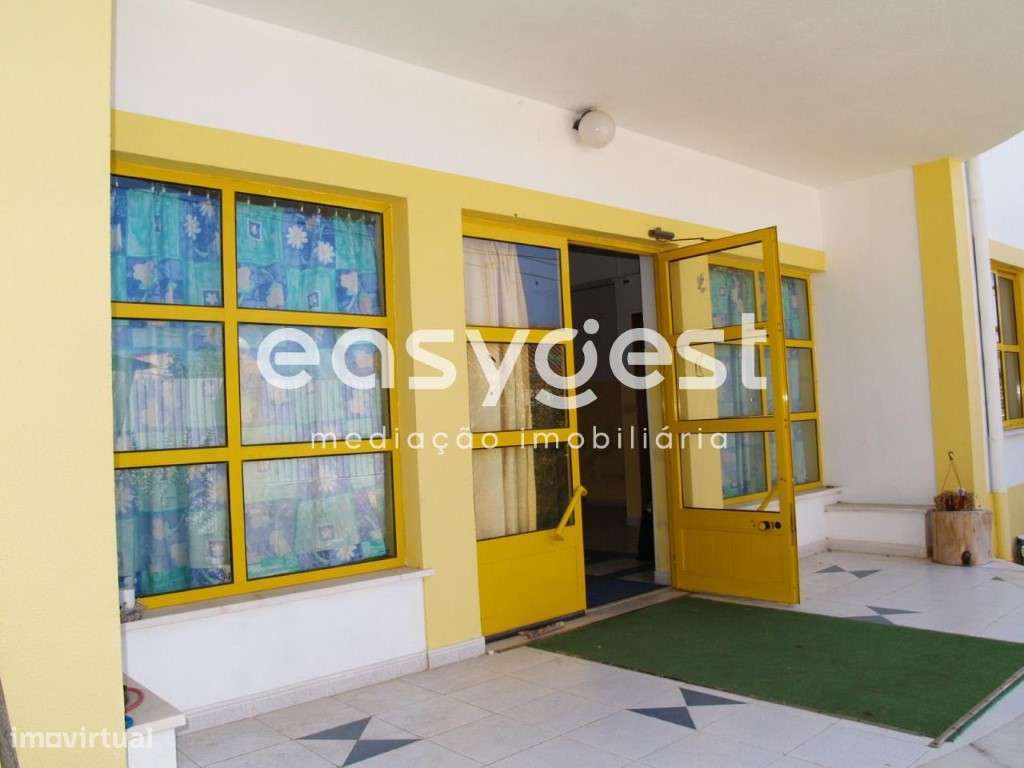 Moradia c/ licença p/ Infantário - Rio de Mouro - Grande imagem: 4/6