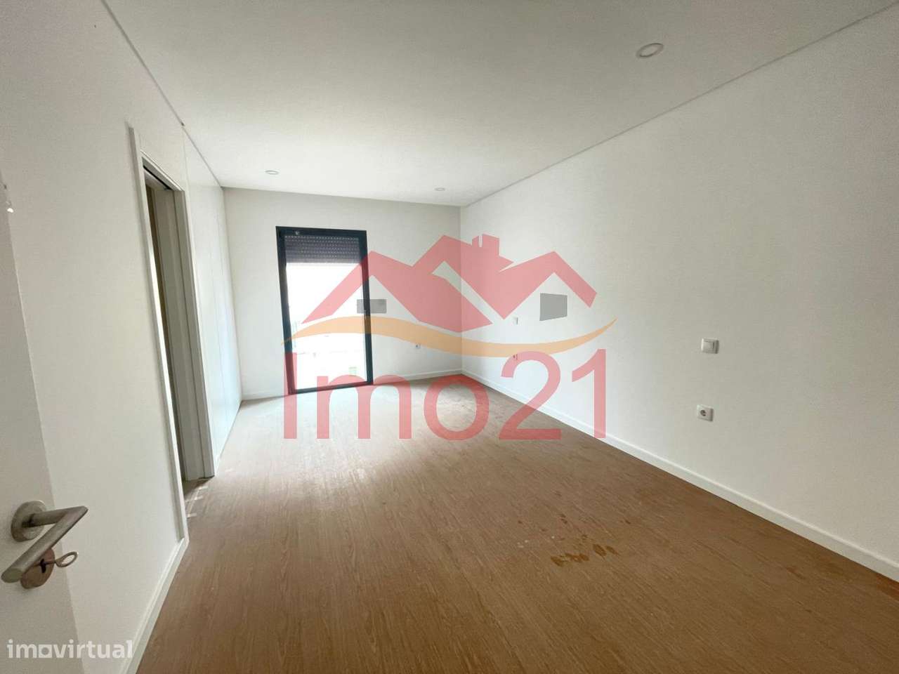 T2 Duplex com Terraço novo em Esgueira-8