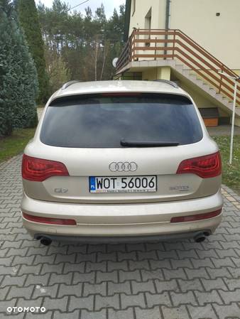 Audi Q7 - 12