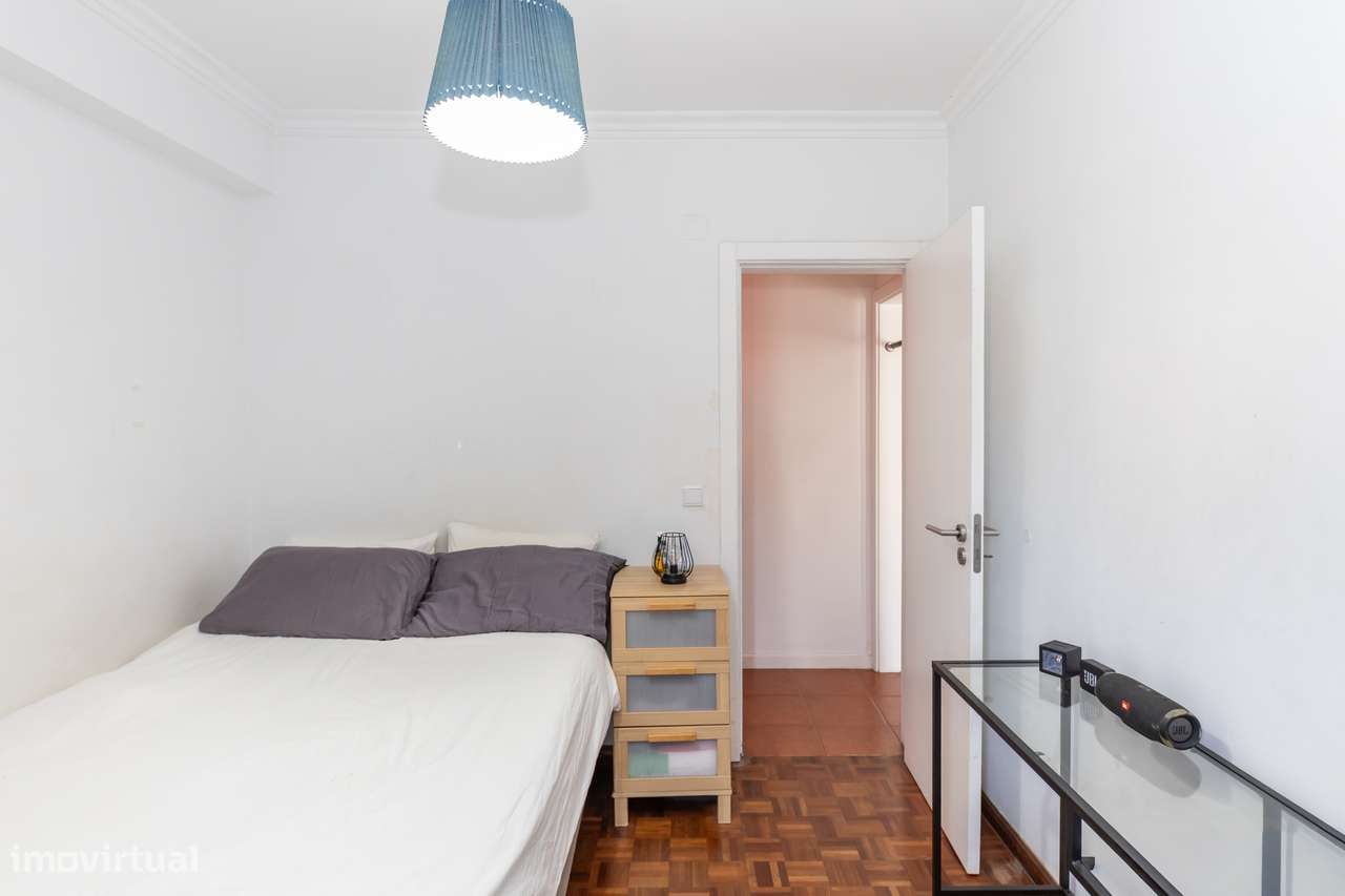 Apartamento T3 em zona central da Quinta do Conde-19