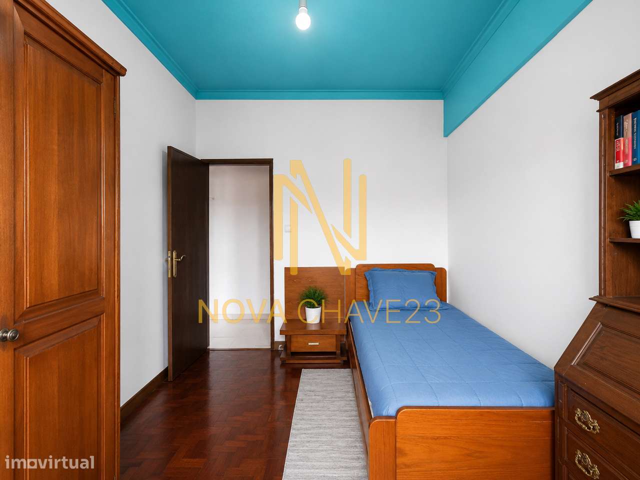 Apartamento T2 na Av. Bons Amigos | 9.º Andar | Varandas Fechadas-25