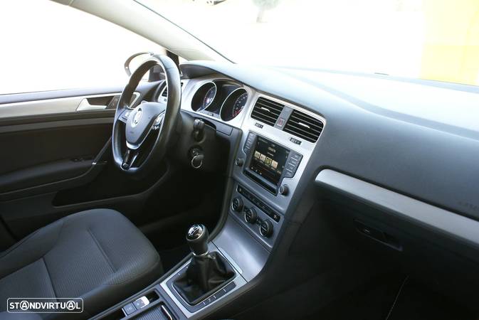 VW Golf Variant 1.6 TDi GPS Edition - 18