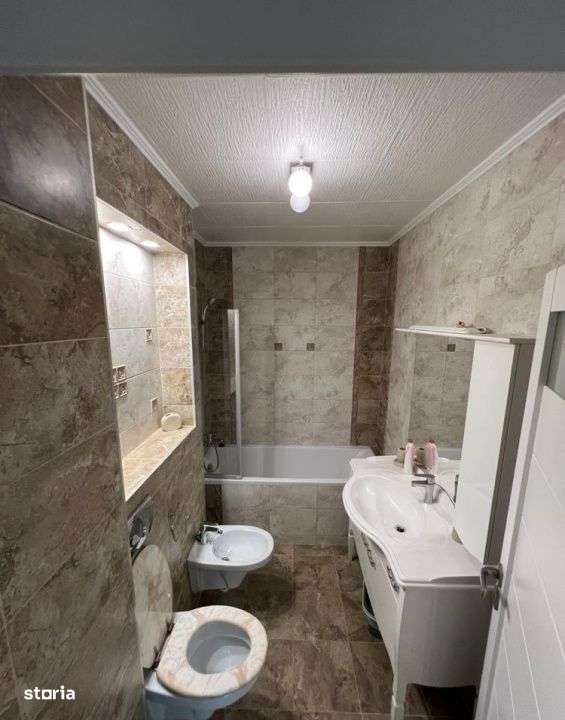 Apartament cu 3 camere 75 mp, 2 balcoane, zona Vivo-4