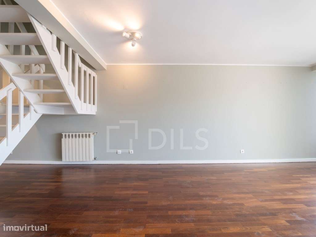 Apartamento T3 com varandas, na Foz do Douro, Porto - Grande imagem: 2/17