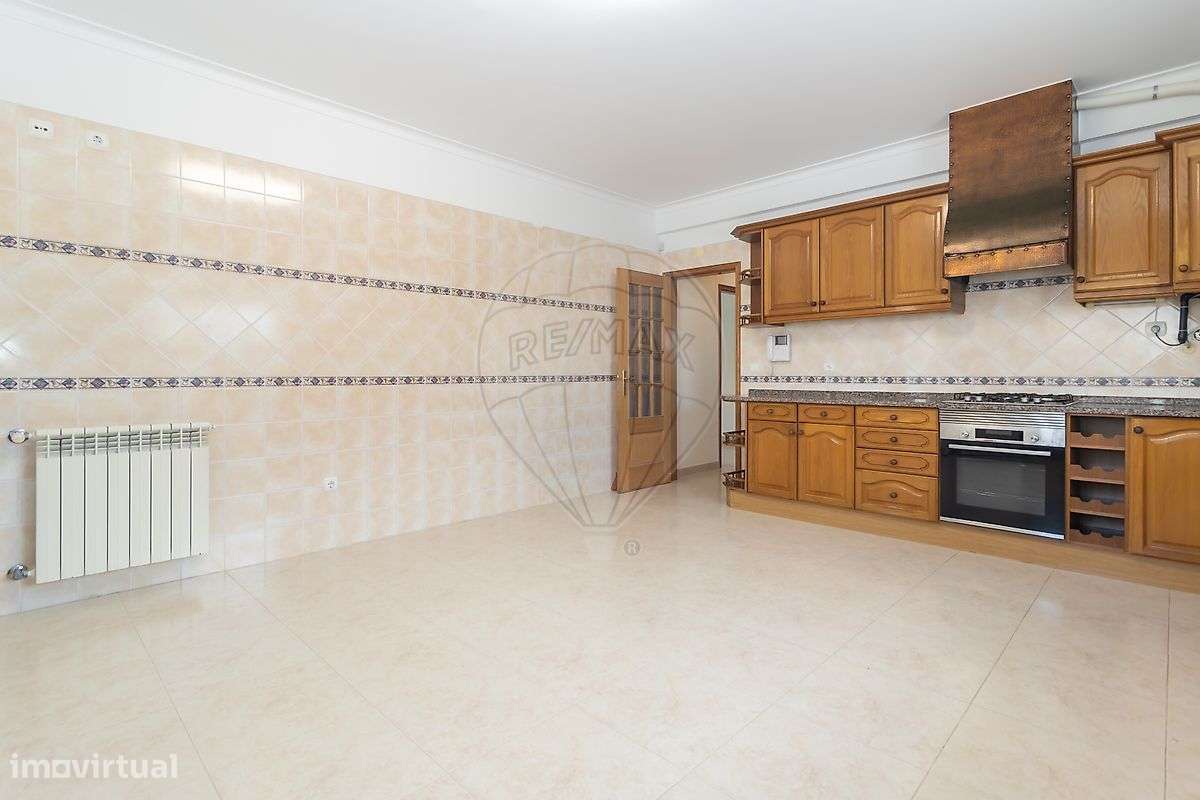 Moradia T4 nas Casas de Azeitão-25