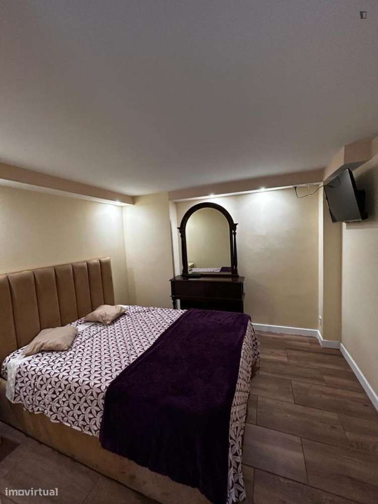 Quarto - localizado em Lisbon - Grande imagem: 5/10