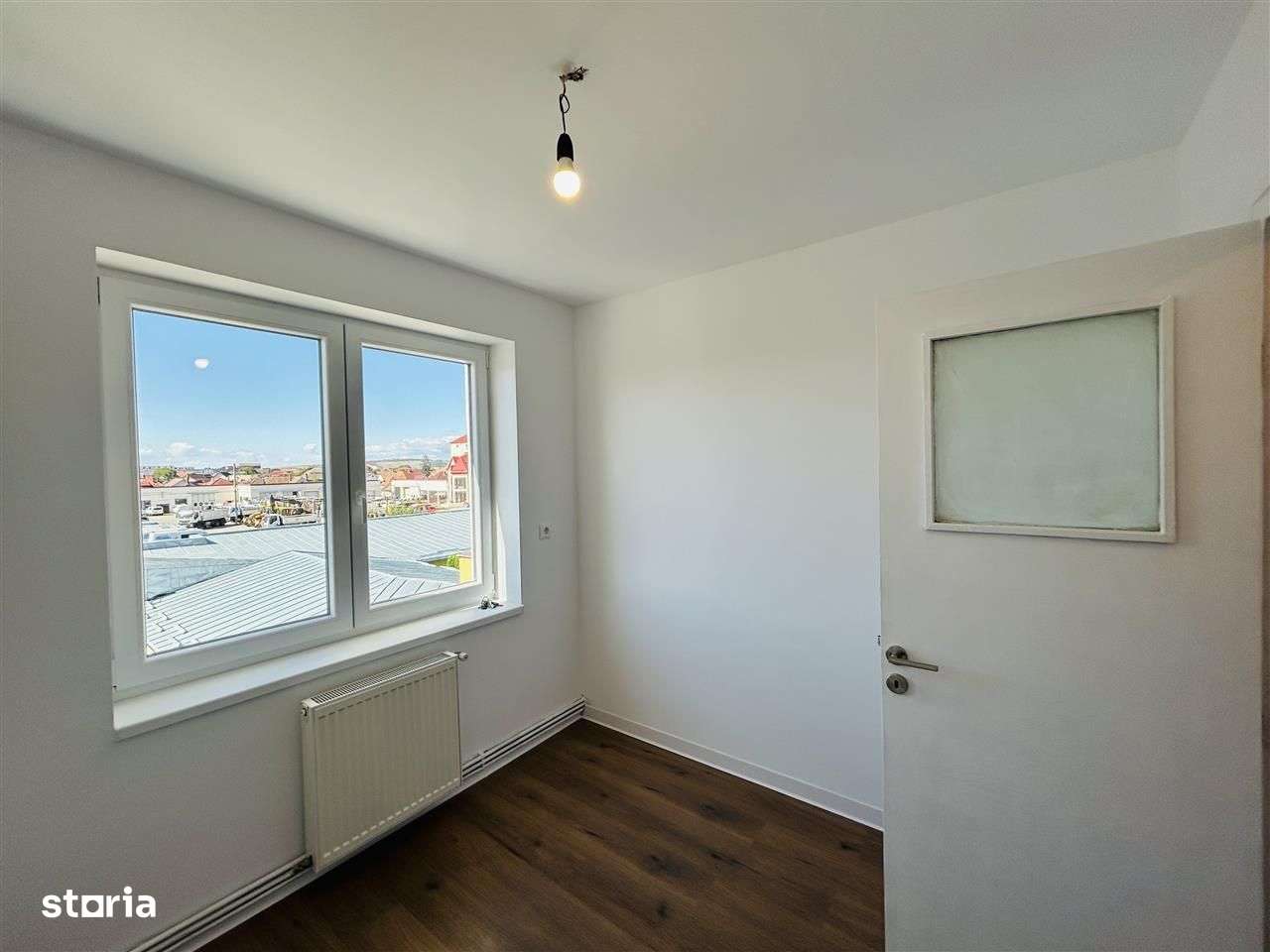 Apartament 2 camere, balcon - 47 mp, renovat complet, etaj 2 - Imagine principală: 5/7