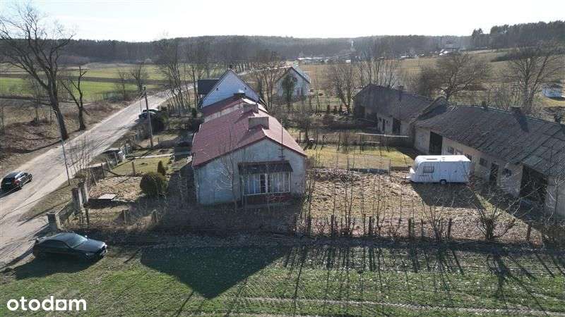 Połowa domu do remontu, duży potencjał.-4