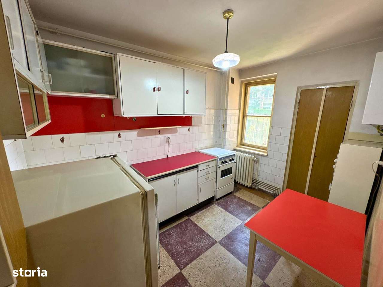 Apartament 3 camere decomandat str. Umbrei 61 mp parter/ etaj 1 - Imagine principală: 4/11