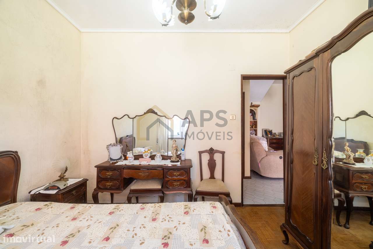 Moradia com 2 Frações Independentes | Senhora da Hora – Matosinhos-30
