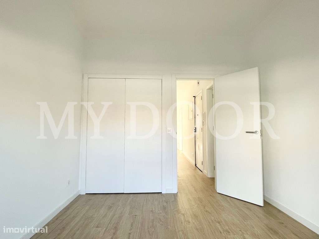 Apartamento T2 em Moscavide - Remodelado - VARANDA-12