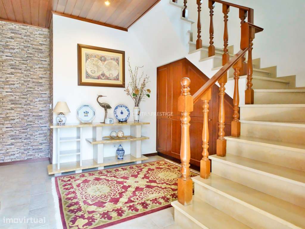 Moradia T4 Bi Familiar no Algueirão-Sacotes | Lote 620 m² | Oportun...-6