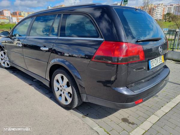 Opel Vectra Caravan 1.9 CDTi Cosmo Aut - 19