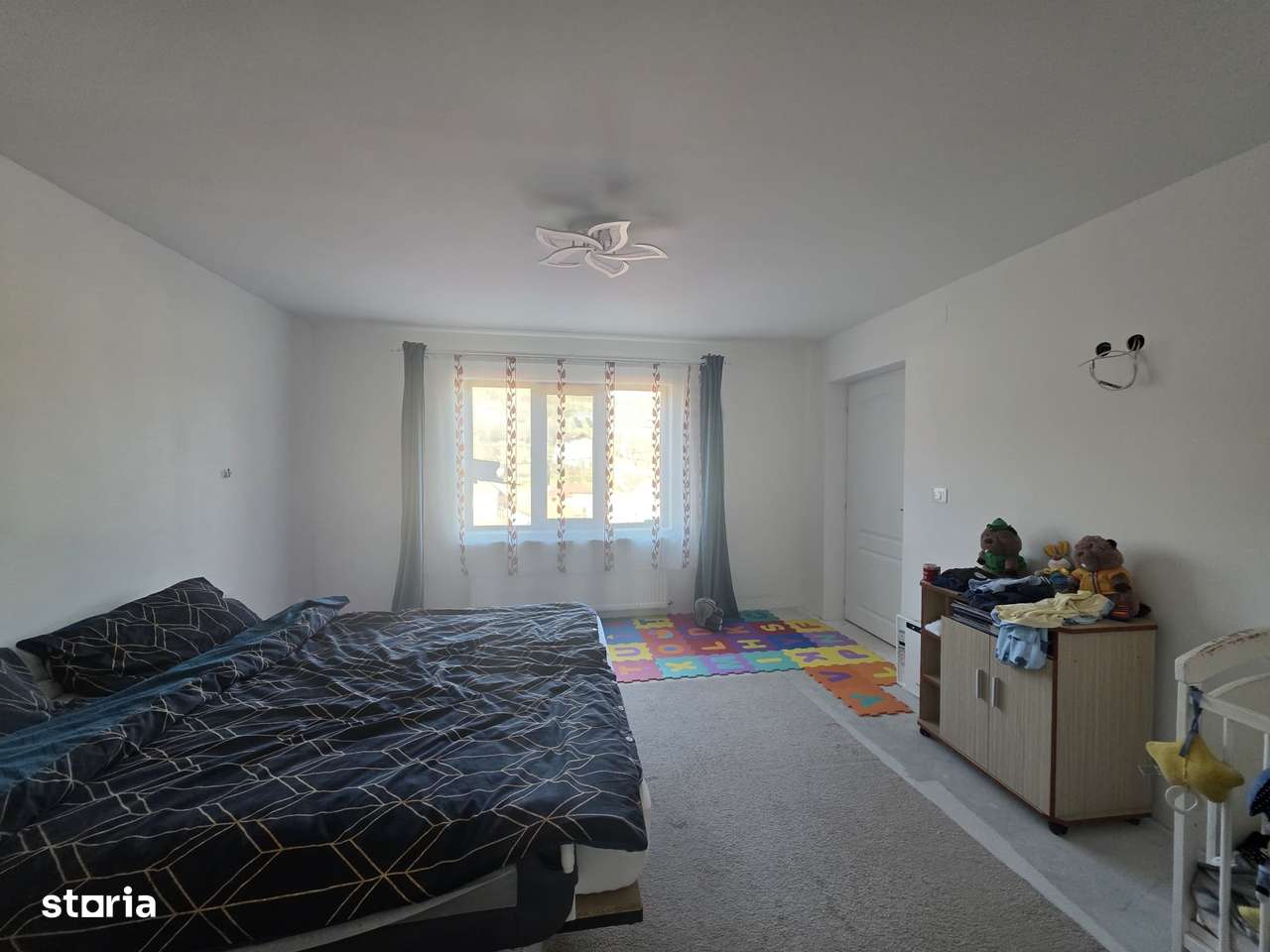 Casă renovată priveliște superbă către Cetatea Devei – Str. Călugăreni-8