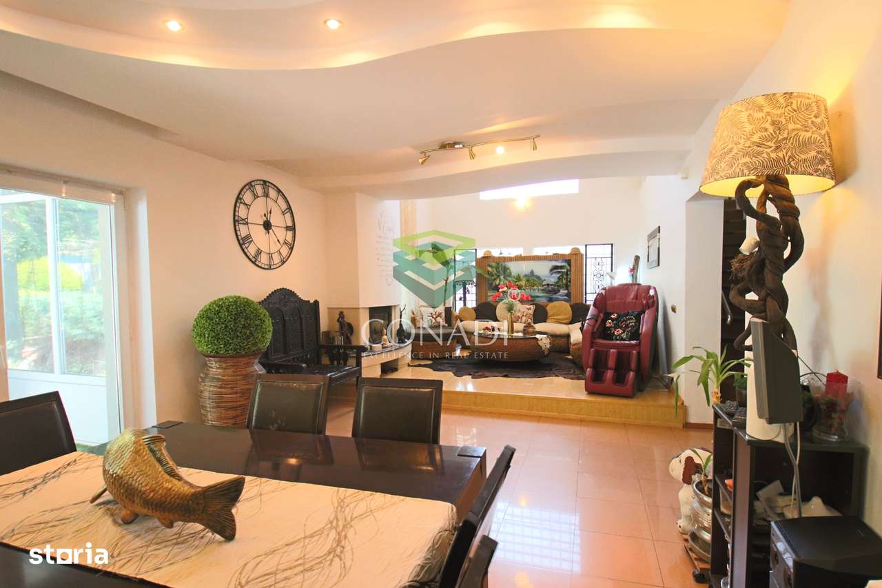 Exclusivitate / Iancu Nicolae-Pipera, vila cu piscina, langa padure - Imagine principală: 4/11