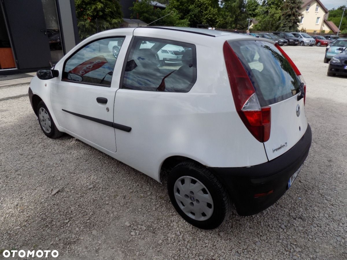 Fiat Punto - 4