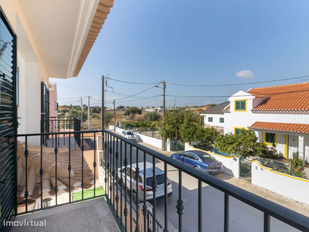 Moradia T4 de Prestígio com Áreas Amplas, Garagem para 2 Carros e C...-34
