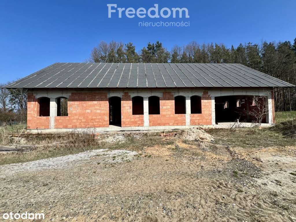 Nowoczesna "stodoła" otoczona lasem - Pełny obrazek: 4/14