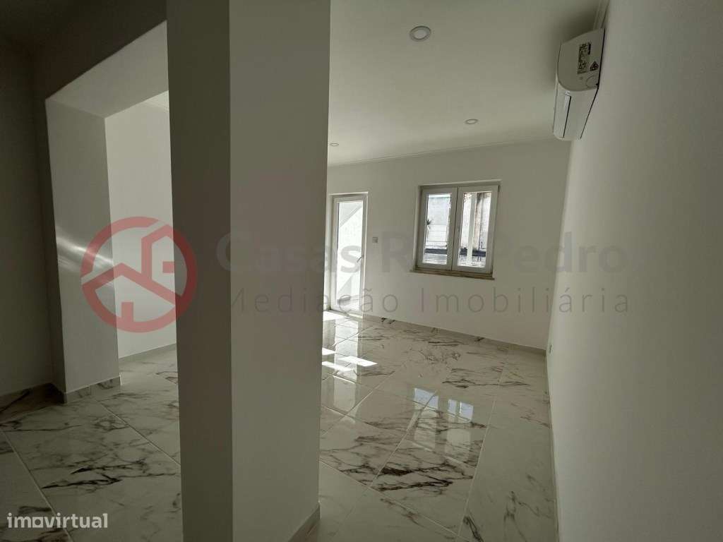 Apartamento T1+1 remodelado, na Cova da Piedade, Almada - Grande imagem: 4/15