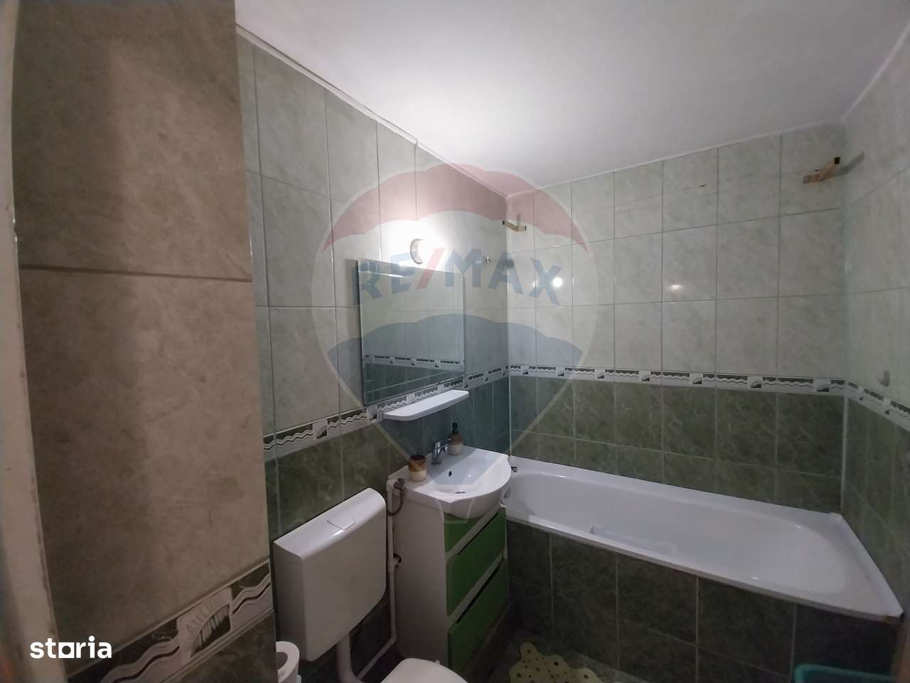 Apartament 2 camere decomandat in Rovine - Penny-10