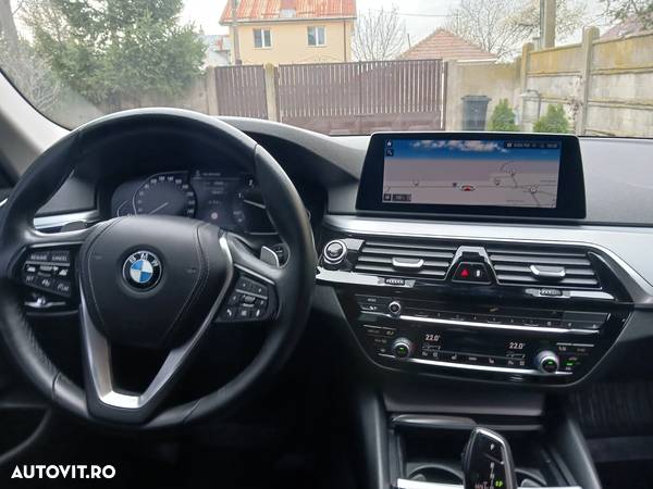 BMW Seria 5 520d MHEV - 22