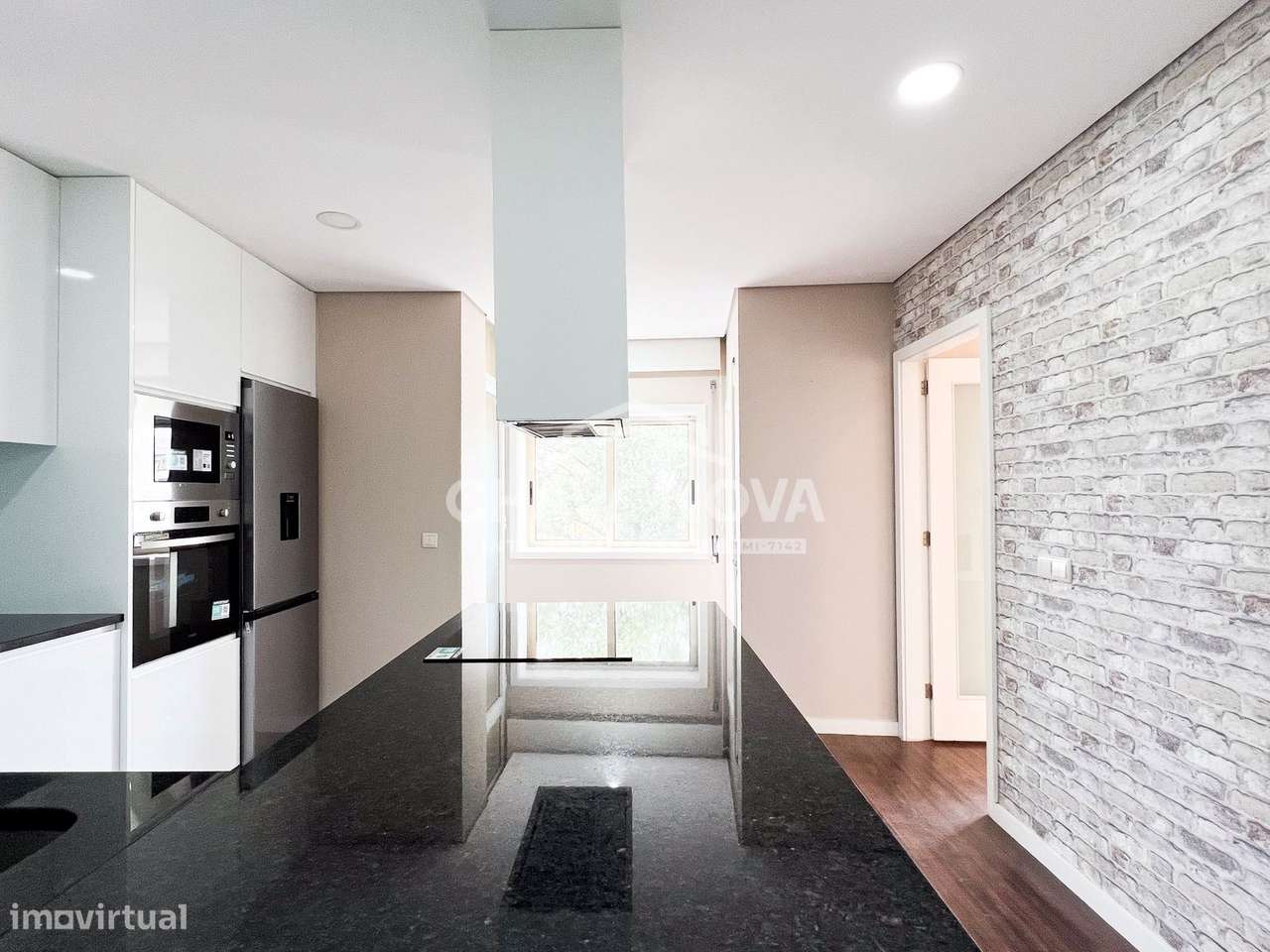 T3 c/ Garagem Box em Canelas - Grande imagem: 4/25